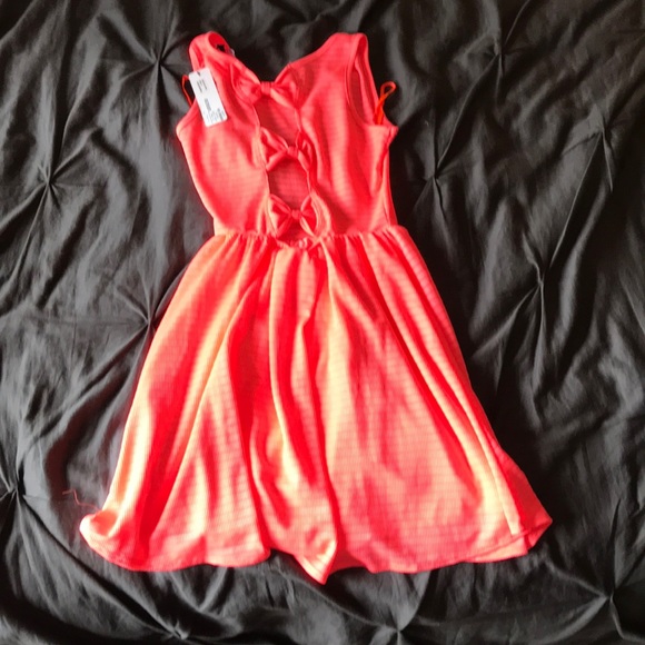 Ocean ave  dress - Picture 2 of 3